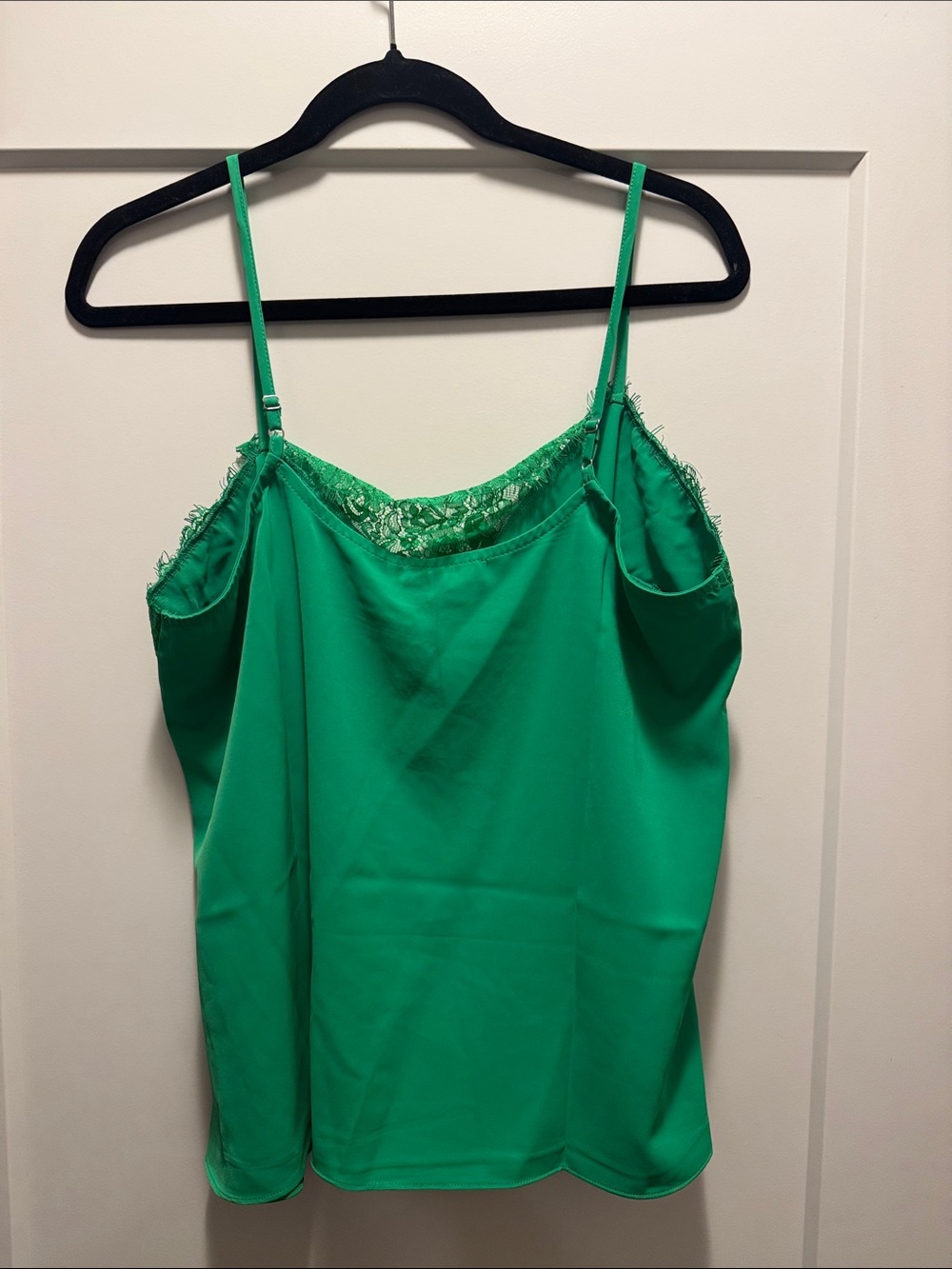 🆕 entro Emerald Green Double Lined Lace Satin Cami w Adjustable Straps. L. NWT!🔥 - Picture 4 of 7